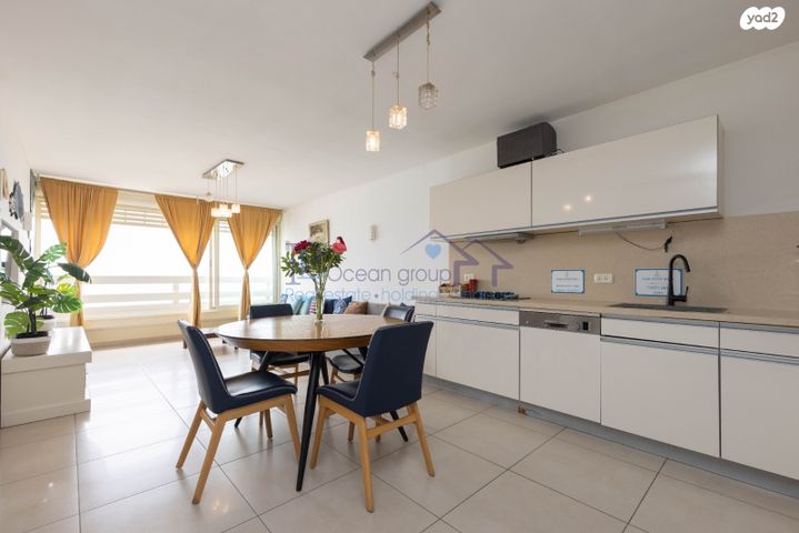 דירה, שדרות ניצה, צפון מערב מרכז העיר, נתניה