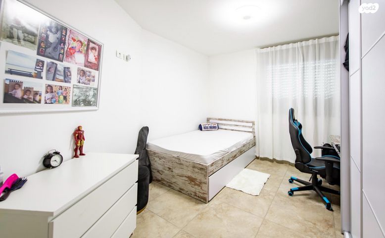 דירה, שמעון ויזנטל, משכנות גנים, פתח תקווה