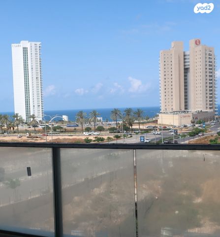 אמנון ליפקין שחק 