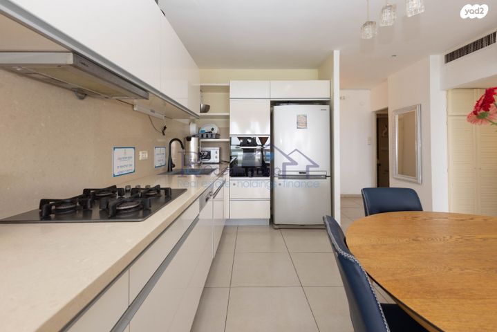 דירה, שדרות ניצה, צפון מערב מרכז העיר, נתניה