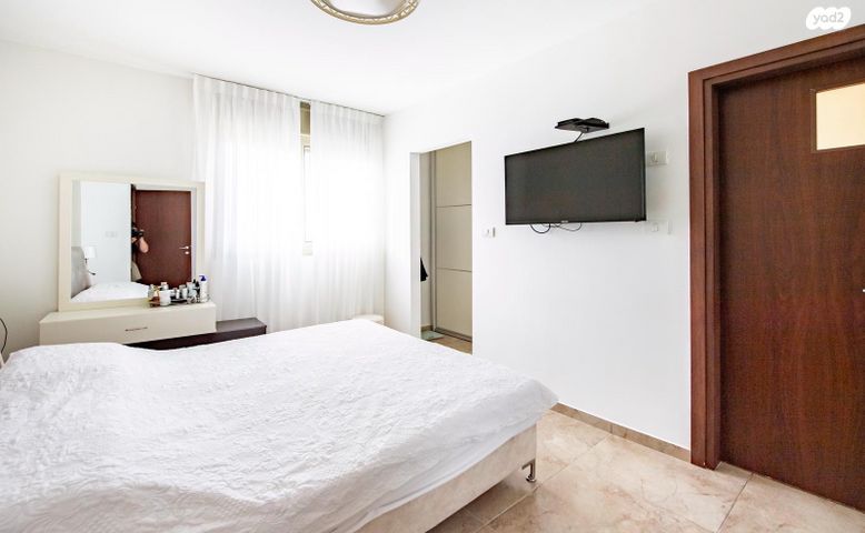 דירה, שמעון ויזנטל, משכנות גנים, פתח תקווה