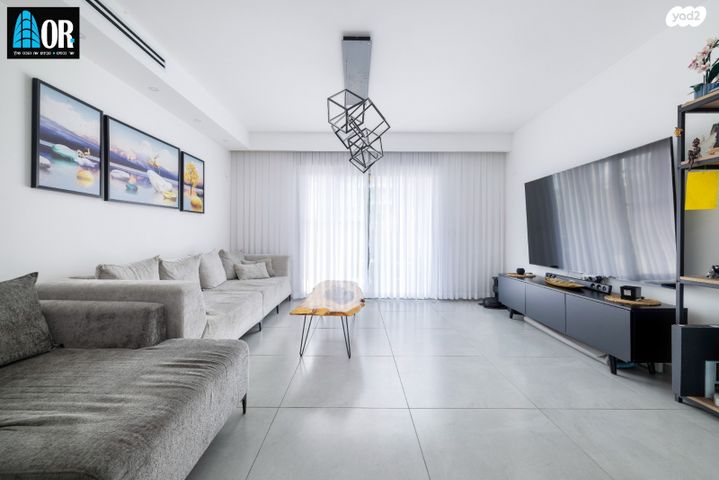 דירת גן, ש"י עגנון, נאות שמיר, יבנה