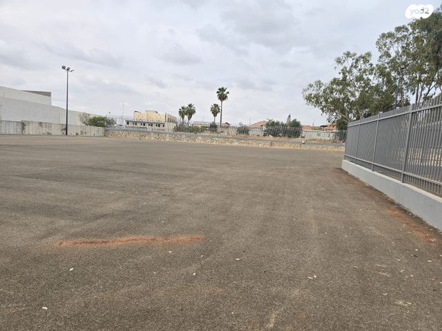 מגרשים, נתיבות