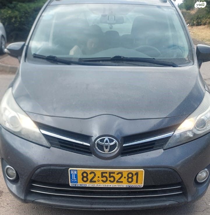 מודעת רכב טויוטה ורסו