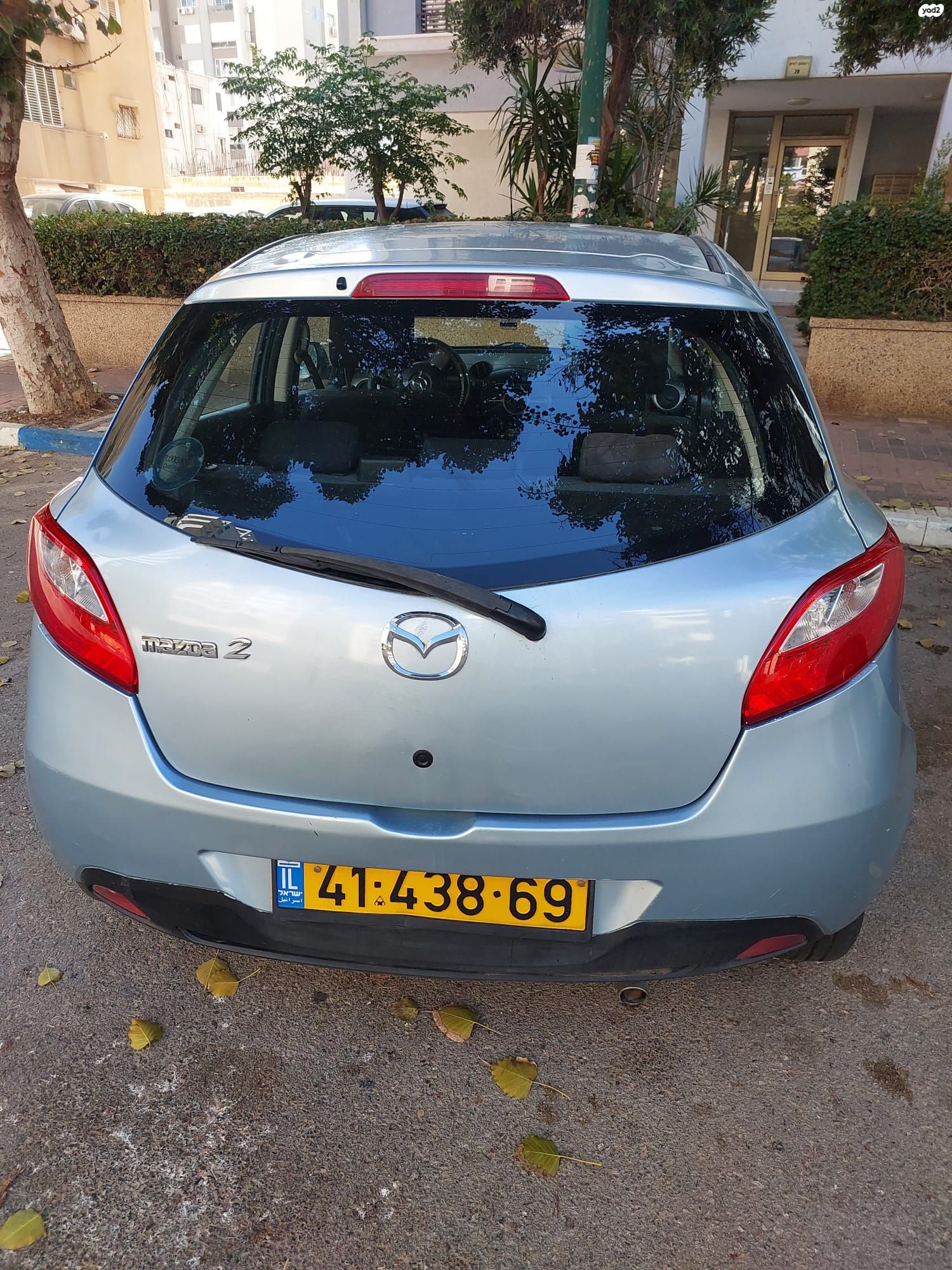 מודעת רכב מאזדה 2