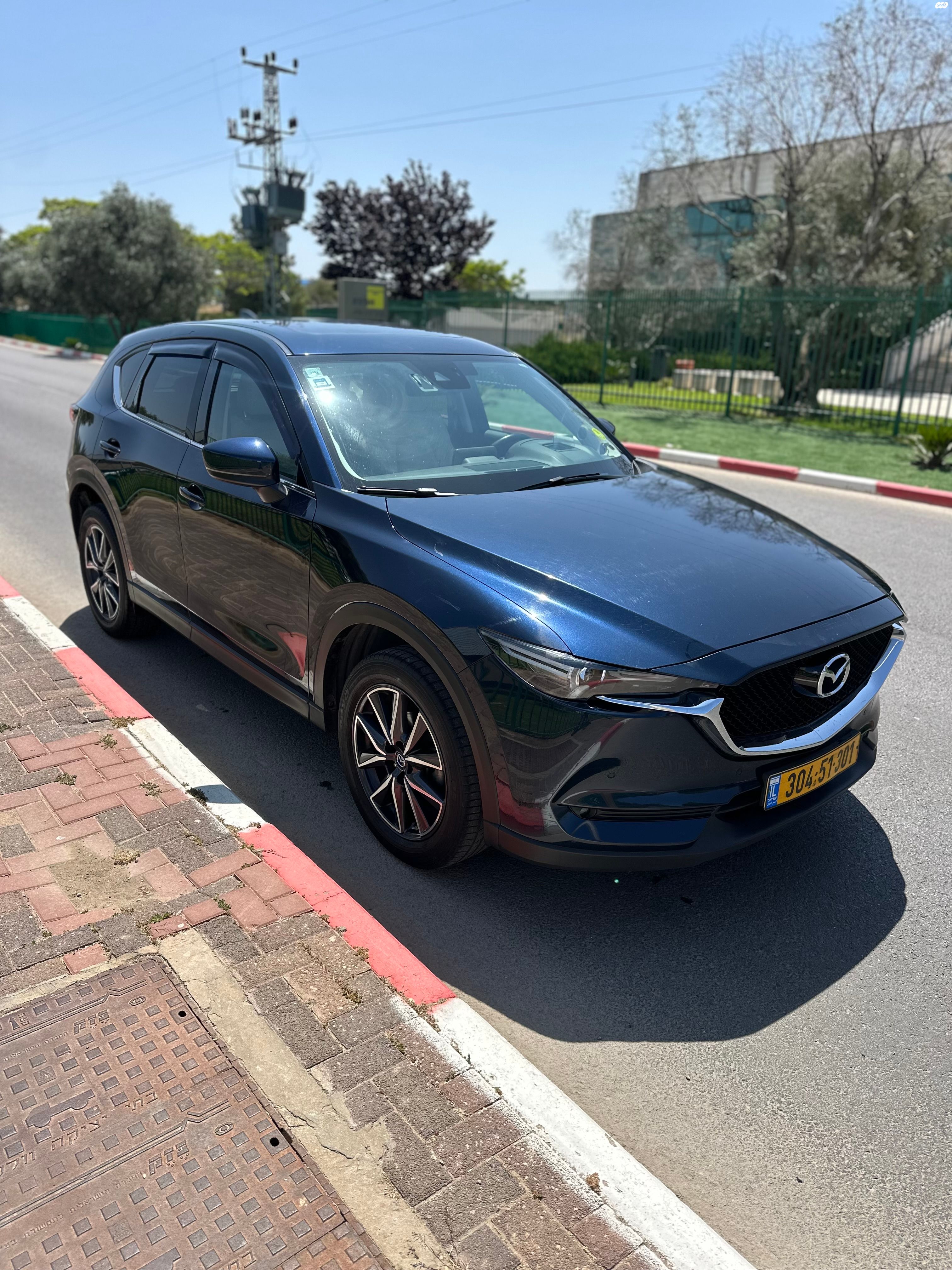 מודעת רכב מאזדה CX-5