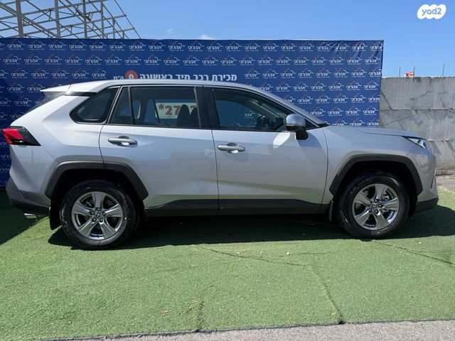 מודעת רכב טויוטה RAV4 2
