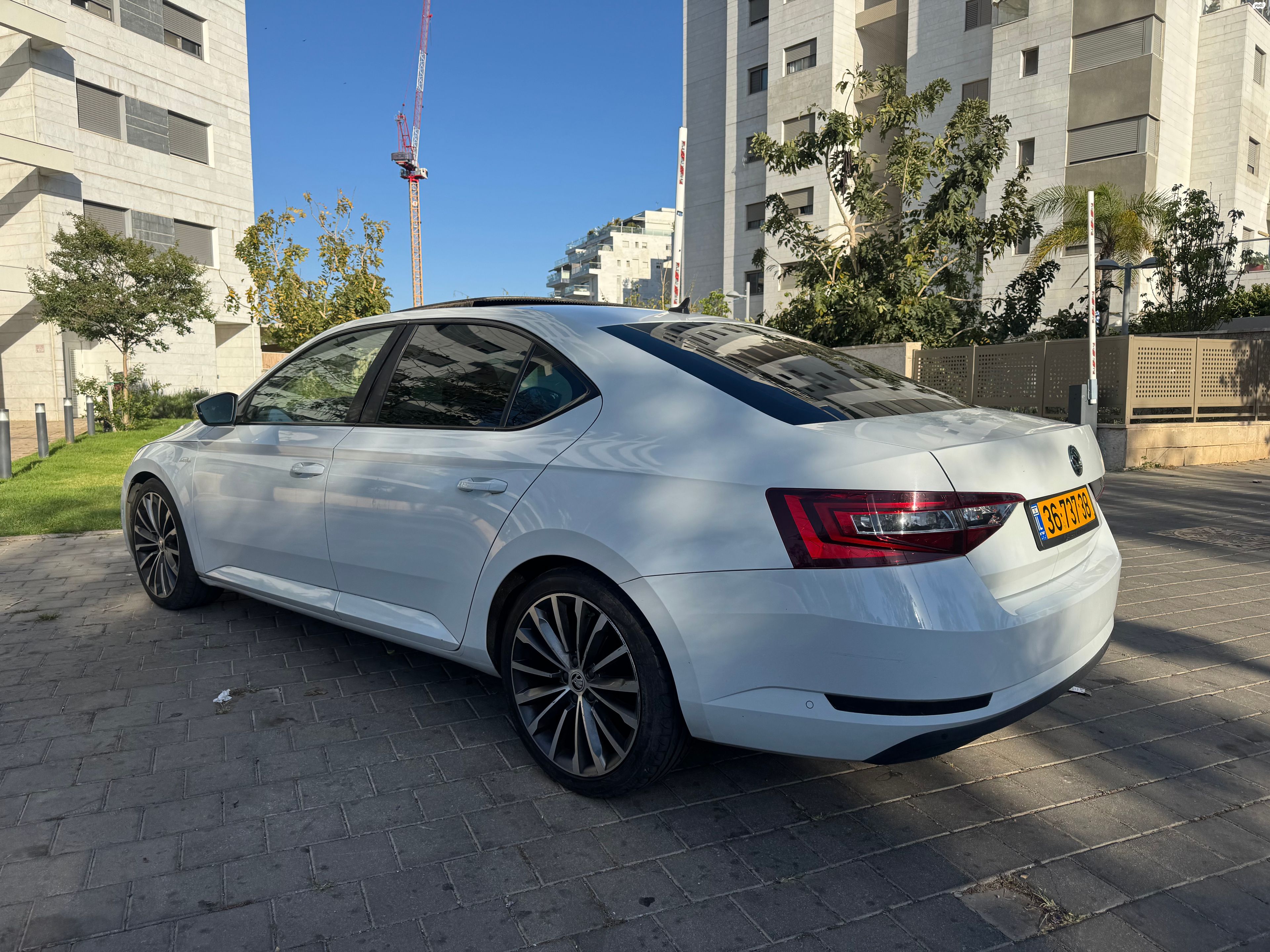 מודעת רכב סקודה סופרב