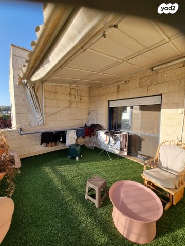 דו משפחתי, החיל 27, קדומים, קדומים