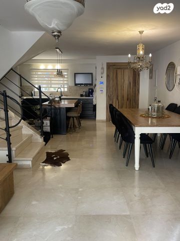 בית פרטי/ קוטג', לוע הארי 6, הפרחים, מודיעין מכבים רעות