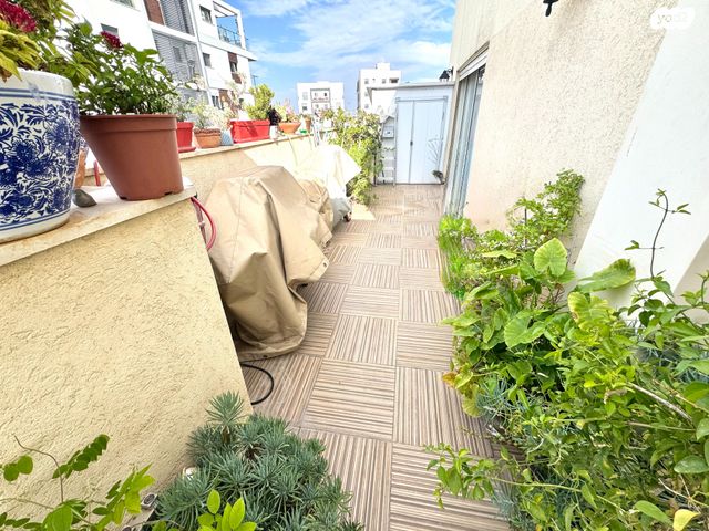 גג/ פנטהאוז, השר משה 79, נגבה, רמת גן