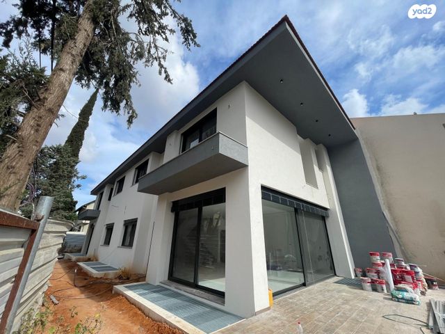 דו משפחתי, רמח"ל 8, קרית ויצמן, רעננה