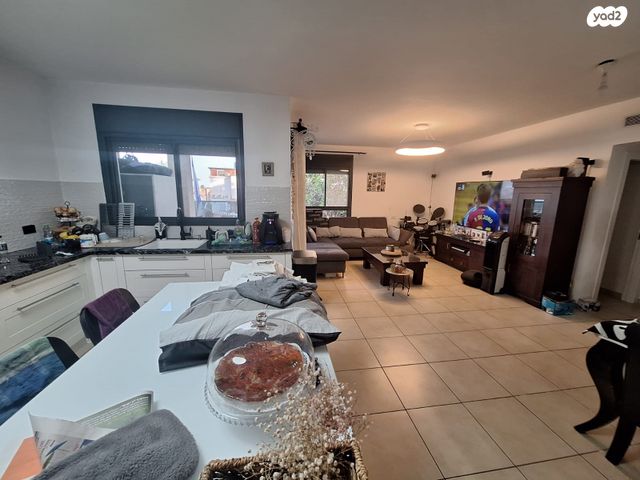 דירה, הצנחנים, קרית שמואל, טבריה