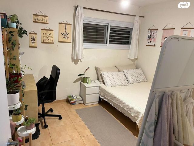 דירה, שכונה ב', באר שבע