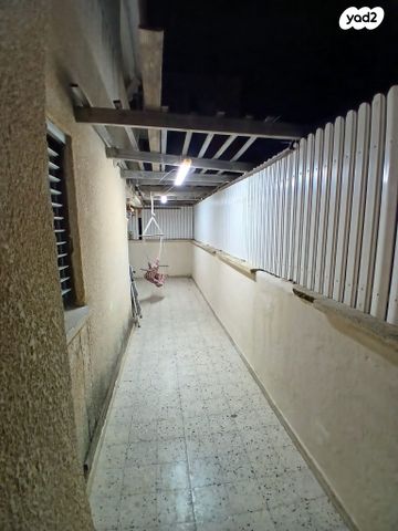 דירה, האר"י 16, רמת חן ובן ציון, נתניה