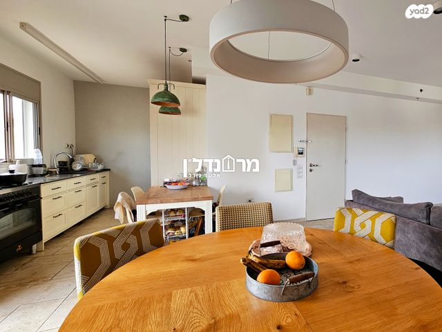 גג/ פנטהאוז, בן יהודה, מרכז, הרצליה