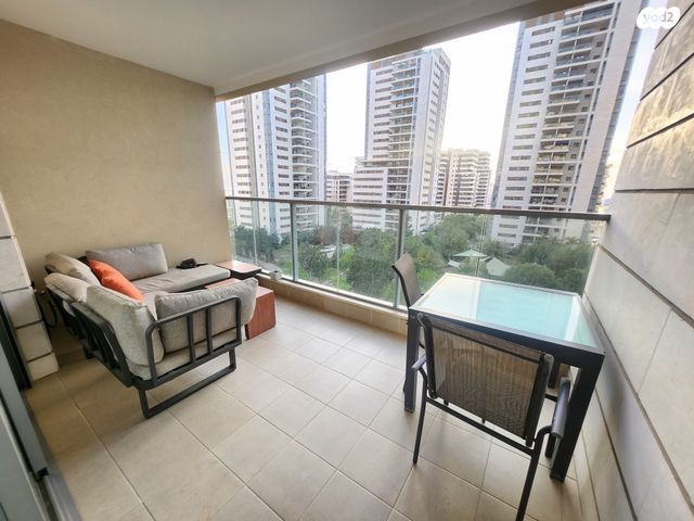 דירה, ניסים אלוני, פסגות אפק, ראש העין