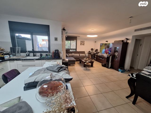 דירה, הצנחנים, קרית שמואל, טבריה