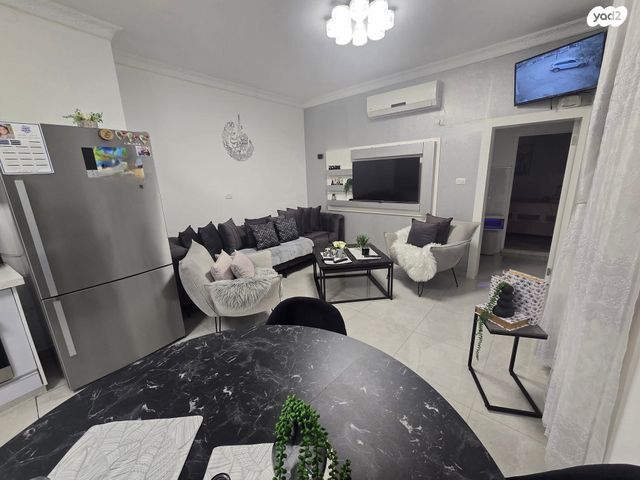 בית פרטי/ קוטג', משה רבנו, אג"ש, רמלה