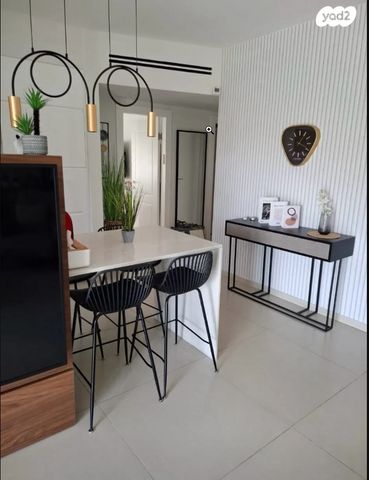 דירה, הרב ישעיהו דולגין, חומת שמואל, הר חומה, ירושלים