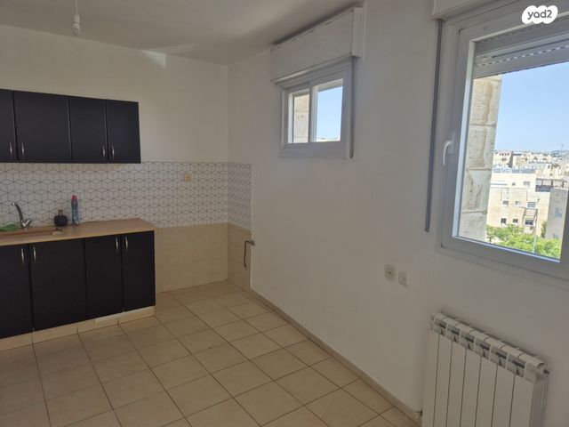 דירה, רינה ניקובה, פסגת זאב, ירושלים