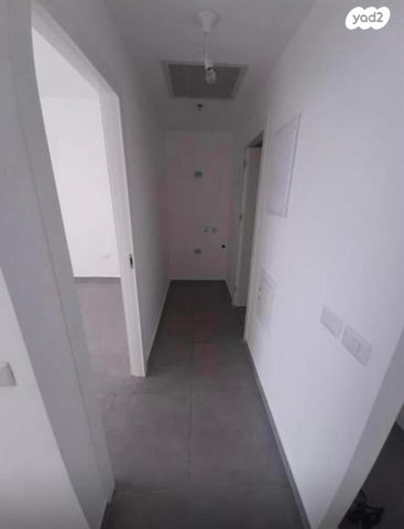 דירה, הרב ניסנבאום, אזור תעשיה, בת ים