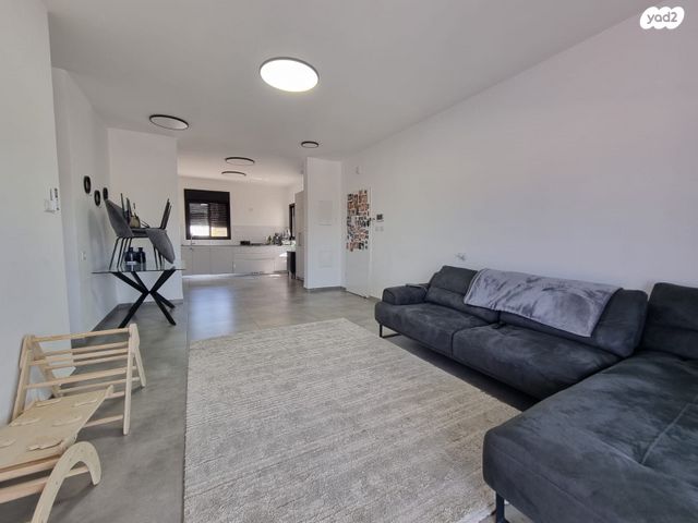 גג/ פנטהאוז, שאר העיר, מגדל העמק