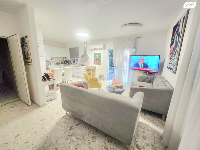 בית פרטי/ קוטג', הנס, נאות המכבים, גן יבנה