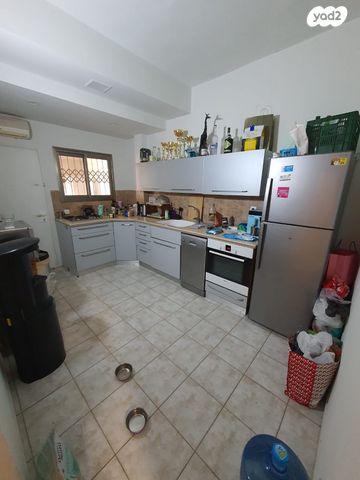 דירה, המלבן, הל"ה, גבעתיים