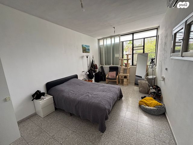 דירה, הרבי מקארלין, צהלון, שיכוני חסכון, תל אביב יפו