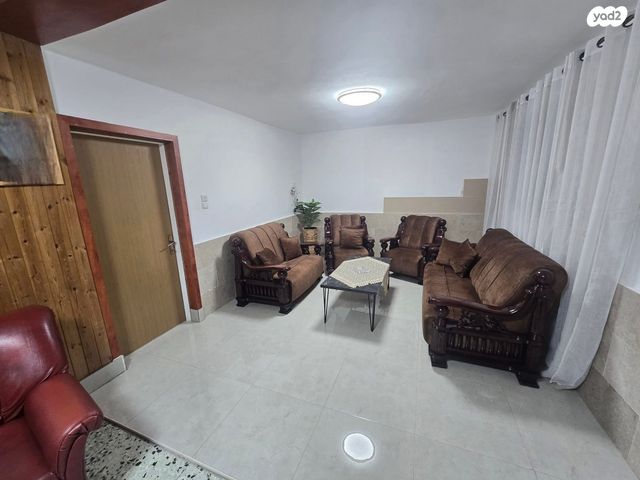 בית פרטי/ קוטג', משה רבנו, אג"ש, רמלה