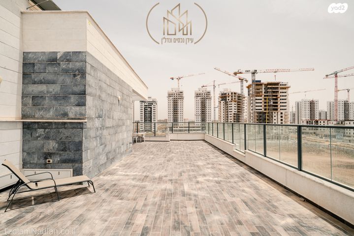 גג/ פנטהאוז, עיר היין, אשקלון