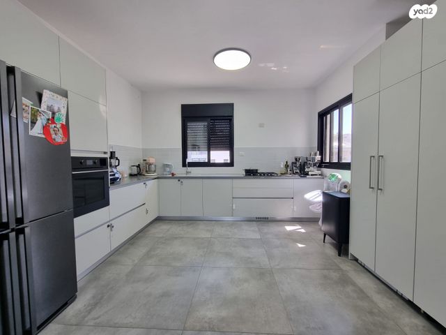 גג/ פנטהאוז, שאר העיר, מגדל העמק