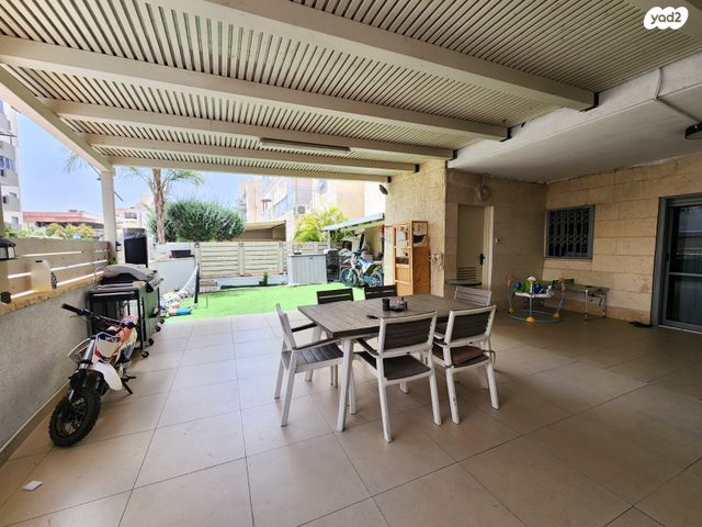 דירת גן, נאות יצחק רבין, שדרות