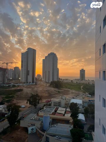 דירה, אייזיק רמבה 9, נוף הטיילת, נתניה