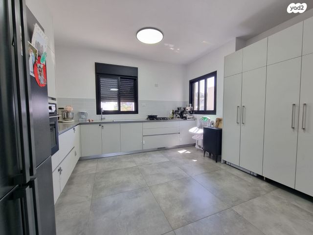 גג/ פנטהאוז, שאר העיר, מגדל העמק