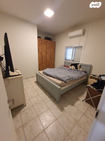 דירה, המלבן, הל"ה, גבעתיים