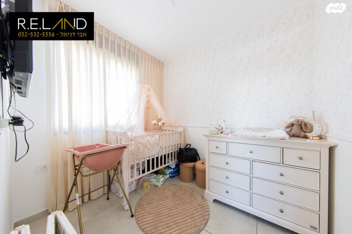 דירה, הרא"ה 240, אזור הבילויים, רמת גן