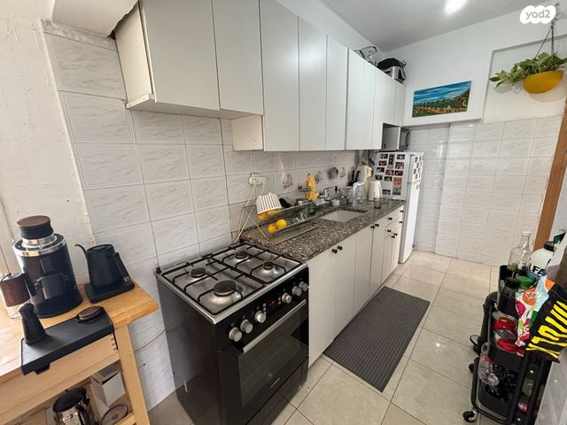 דירה, הרבי מקארלין, צהלון, שיכוני חסכון, תל אביב יפו