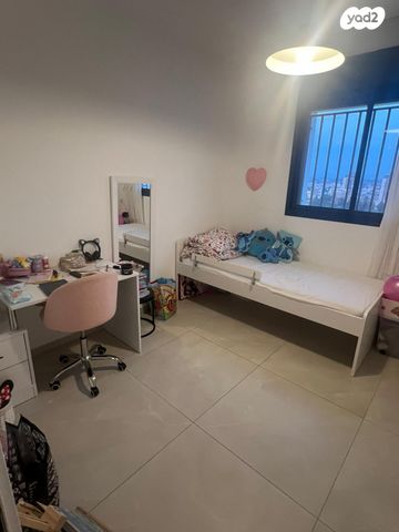 דירה, אייזיק רמבה 9, נוף הטיילת, נתניה