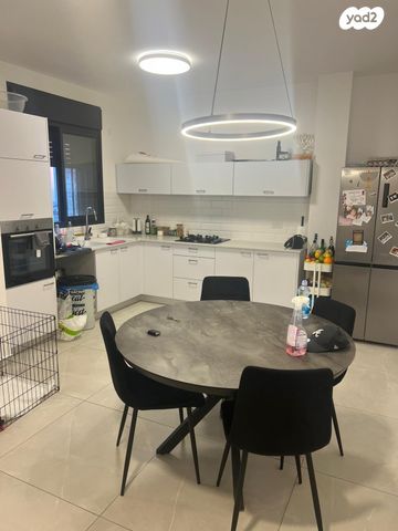 דירה, אייזיק רמבה 9, נוף הטיילת, נתניה