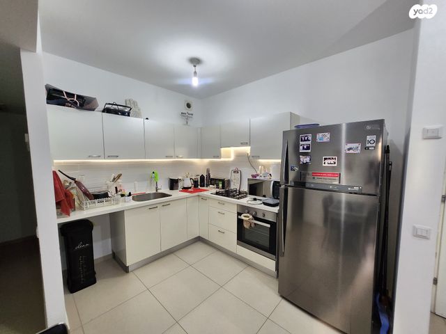 דירה, ניסים אלוני, פסגות אפק, ראש העין