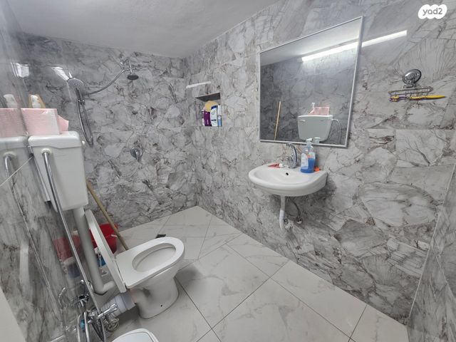 בית פרטי/ קוטג', משה רבנו, אג"ש, רמלה