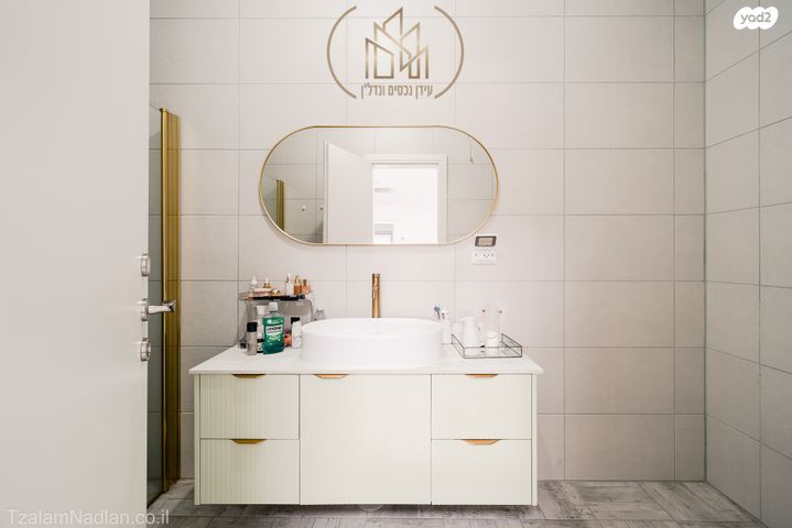 גג/ פנטהאוז, עיר היין, אשקלון