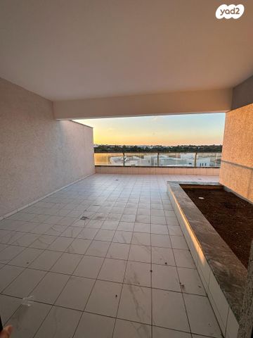 דירה, אור ים, אור עקיבא