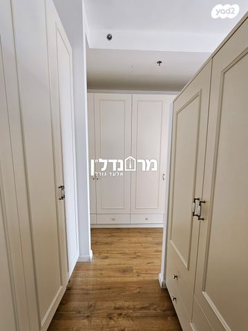 גג/ פנטהאוז, בן יהודה, מרכז, הרצליה