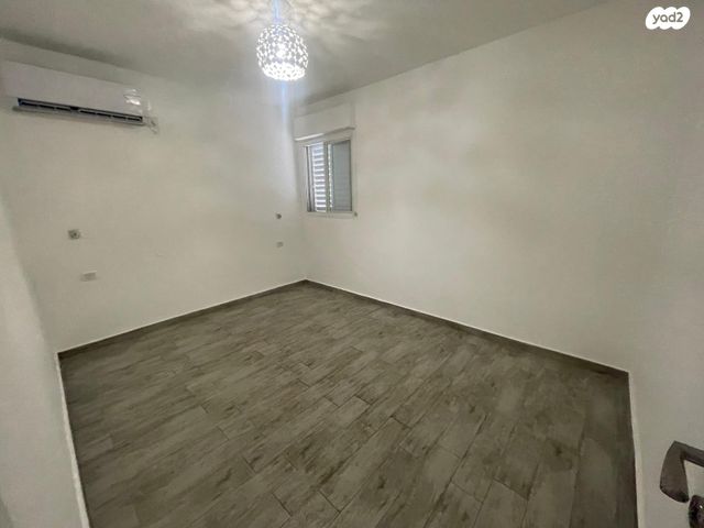 דו משפחתי, הגלעד, נאות יצחק רבין, רמלה