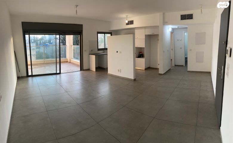 דירה, יהודה 10, רמב"ם, ראשון לציון