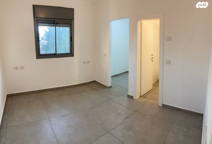 דירה, יהודה 10, רמב"ם, ראשון לציון