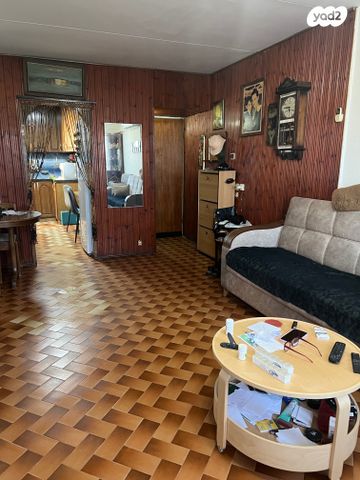 דירה, שלום עליכם, צור שלום, קרית ביאליק